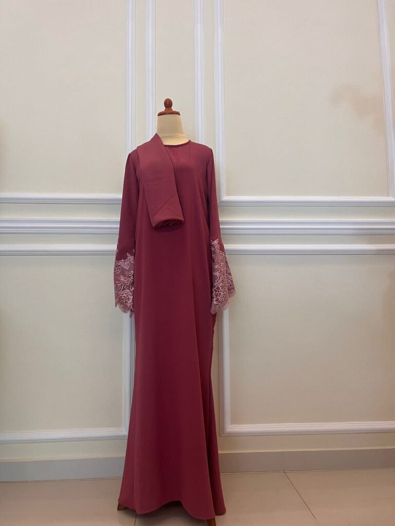 Elegant Pink Abaya